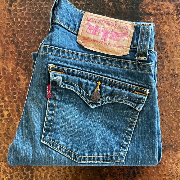 Levi’s Denim - Levi’s Slouch Flare Jeans. Blue Size 5M.